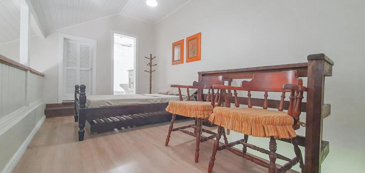 Duplex Floresta Negra - Sua Base Perfeita Em Gramado! Otima Localizacao Lagonegro 500M - 02 Quartos E 02 Banheiros Para Familia Em Condominio Fechad0, Cozinha Completa Com Garagem E Portaria 24H Luaran gambar