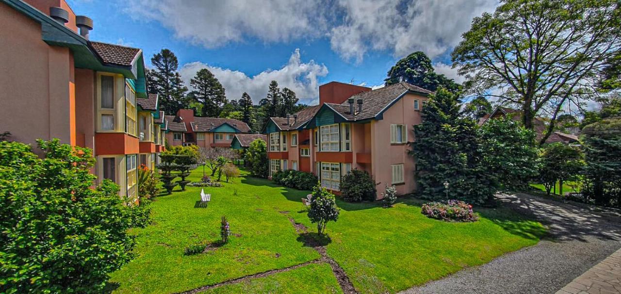 Duplex Floresta Negra - Sua Base Perfeita Em Gramado! Otima Localizacao Lagonegro 500M - 02 Quartos E 02 Banheiros Para Familia Em Condominio Fechad0, Cozinha Completa Com Garagem E Portaria 24H Luaran gambar