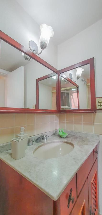 Duplex Floresta Negra - Sua Base Perfeita Em Gramado! Otima Localizacao Lagonegro 500M - 02 Quartos E 02 Banheiros Para Familia Em Condominio Fechad0, Cozinha Completa Com Garagem E Portaria 24H Luaran gambar